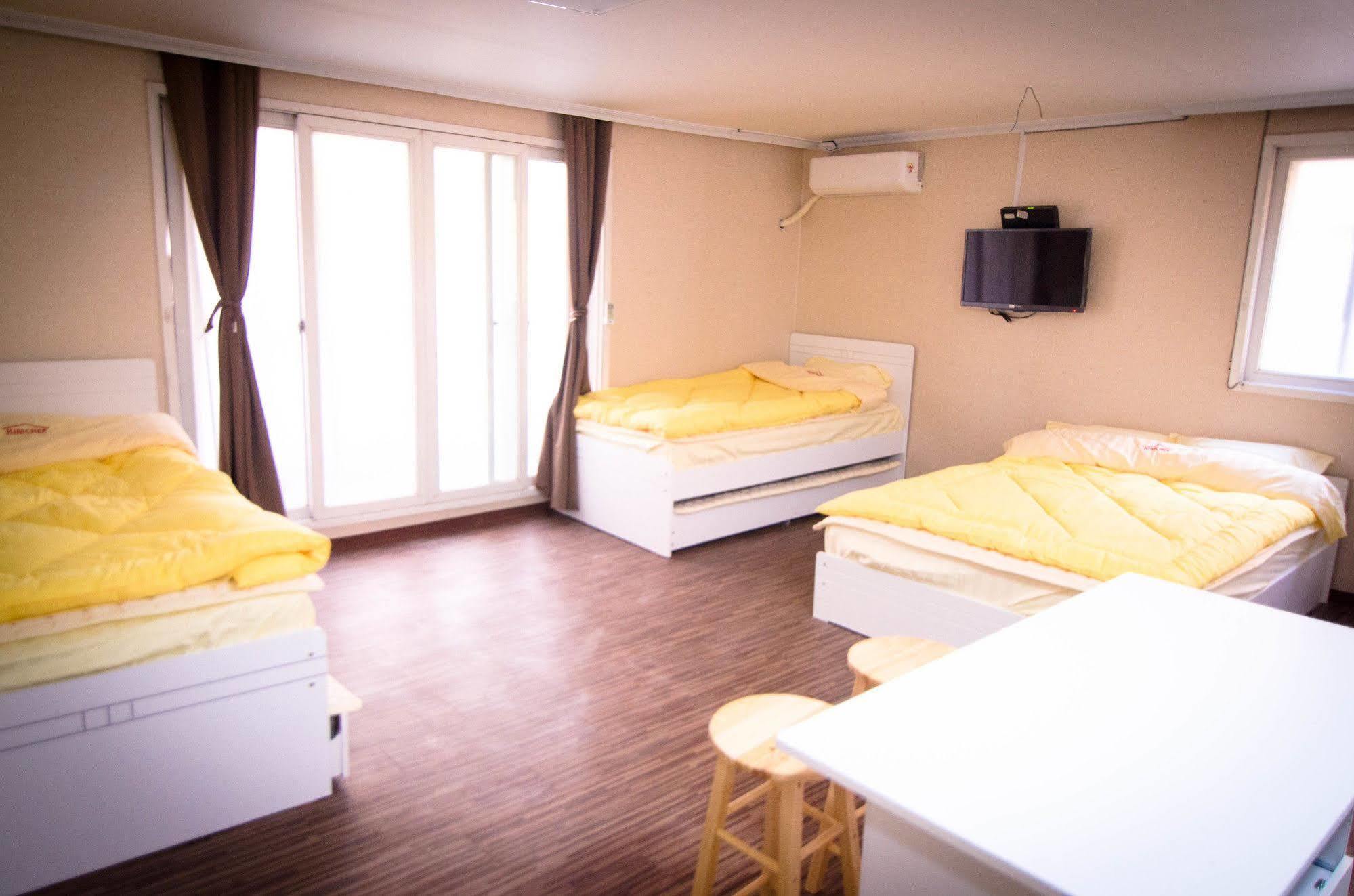 Yakorea Hostel Hongdae Σεούλ Εξωτερικό φωτογραφία