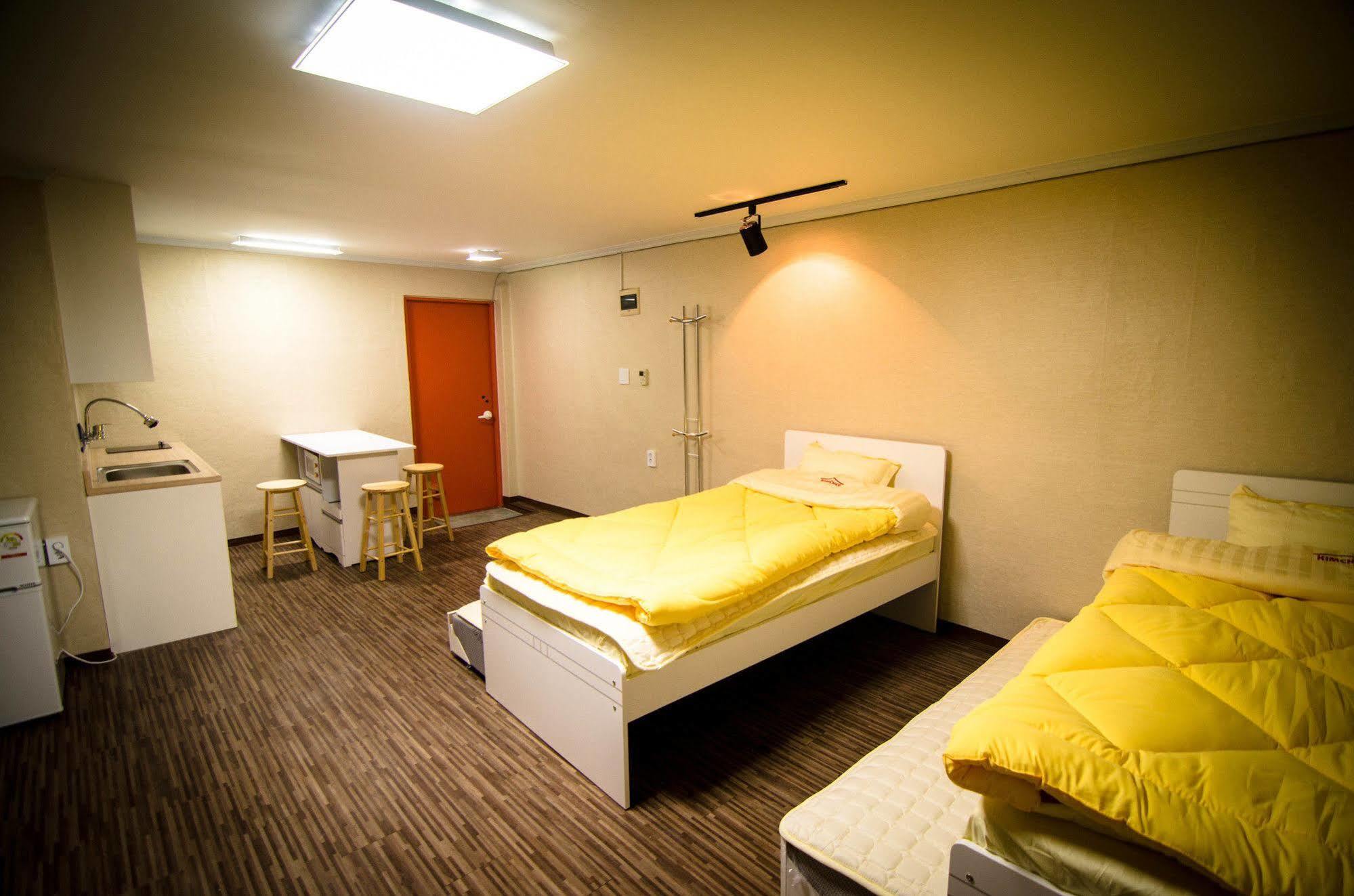 Yakorea Hostel Hongdae Σεούλ Εξωτερικό φωτογραφία